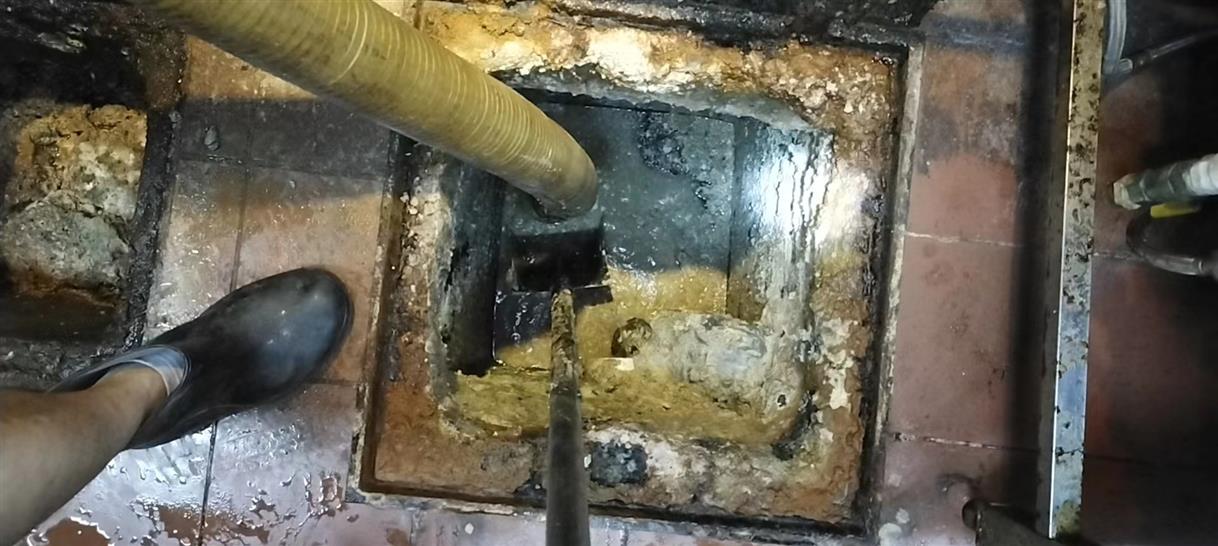 西工化油池清理-污水池清掏