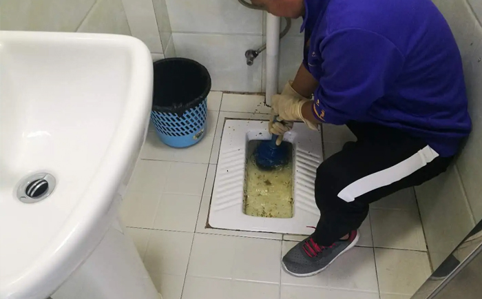 西工疏通蹲坑